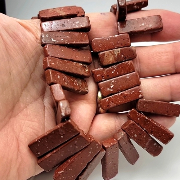 Unique Design Flat Chocolate Jasper 785 Cts Beaded Natural Gemstone Necklace - Picture 8 of 9